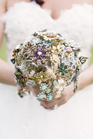 broochbouquet.jpg